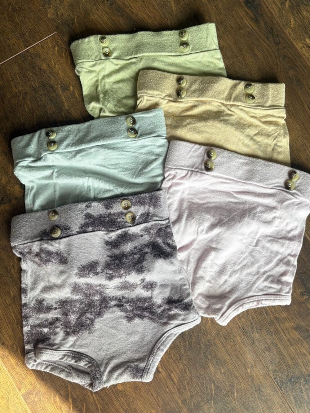 kate quinn bloomers
